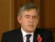 Premierul britanic Gordon Brown, acuzat de comportament violent faţă de colaboratorii săi

