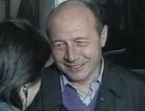 Băsescu, despre zvonurile privind internarea sa: Sunt mai sănătos decât toţi patronii voştri (VIDEO)
