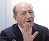 Traian Băsescu, bolnav "pe surse", sănătos "în secret". De ce se ascunde situaţia medicală a preşedintelui? (VIDEO)