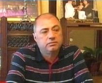 Antonie Solomon, primarul Craiovei, reţinut de procurorii DNA pentru 24 de ore (VIDEO)