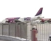 Un avion de pe ruta Timişoara - Barcelona nu a putut decola din cauza unor pasageri sârbi beţi