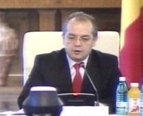 Boc: Geoană, ca preşedinte al Senatului, a "sfidat Constituţia" şi a încălcat regulamentul