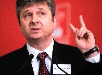 Florentin Pandele: Susţin grupul lui Gabriel Oprea. PSD: Să meargă spre cei care îl susţin pe Băsescu