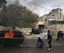 Ciocniri violente în Ierusalim între israelieni şi palestinieni; trimisul special american anulează vizita
