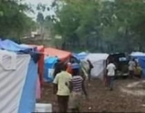 Taberele de sinistraţi din Haiti, inundate de ploile puternice (VIDEO)
