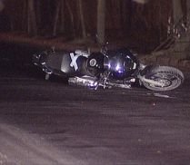 Doi motociclişti şi-au pierdut viaţa într-un accident misterios, în Bucureşti (VIDEO)

