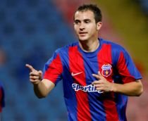 Steaua - Gaz Metan 2-0. Stancu şi Kapetanos duc echipa la un punct de lider