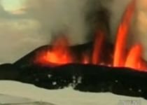 Imagini spectaculoase cu erupţia unui vulcan, surprinse în Islanda (VIDEO) 