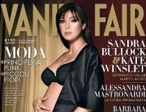 Monica Bellucci, însărcinată în luna a şasea, în ipostaze provocatoare pe coperta Vanity Fair (FOTO)