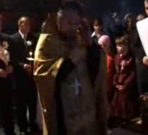 Un preot moldovean întrerupe o nuntă ca să vorbească la mobil (VIDEO)
