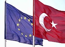 Ankara respinge propunerea lui Merkel de ?parteneriat privilegiat? cu UE
