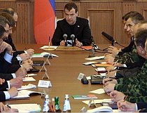 Rusia: FSB anunţă prinderea unor suspecţi, iar Medvedev cere poliţiei ?cruzime? pentru ?bandiţi?
