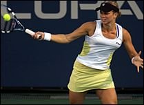 Clijsters a câştigat turneul de la Miami, după ce a zdrobit-o pe Venus Williams în finală