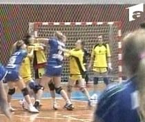 Târgu Mureş. Meci de handbal feminin transformat în unul de K1. Fetele s-au luat la bătaie pe teren (VIDEO)