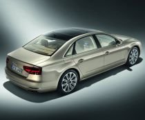 Audi A8 L, anunţat oficial. Automobilul de lux vine cu un propulsor W12 (FOTO)
