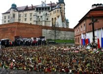 Ceremoniile programate duminică la Cracovia vor avea loc, în ciuda problemelor din traficul aerian