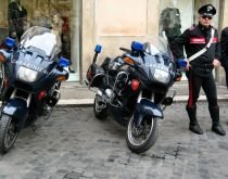 Două românce, arestate în Italia pentru omor calificat şi jaf