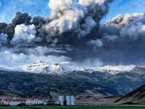 Experţi în meteorologie: Norul de cenuşă vulcanică, împins de curenţii de aer spre zona arctică