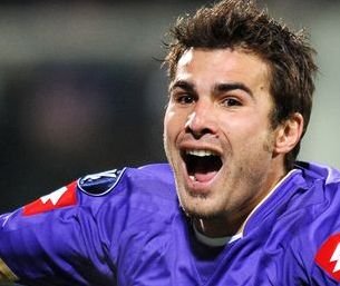 Fiorentina vrea să îi reducă la jumătate salariul lui Adrian Mutu