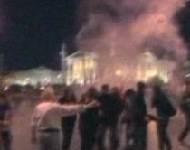 Proteste violente în Atena: Poliţia a folosit gaze lacrimogene împotriva manifestanţilor (VIDEO)