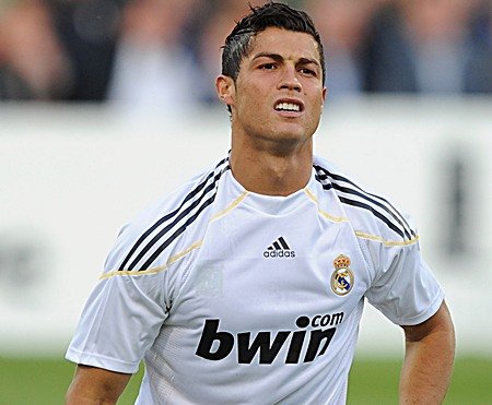 Ronaldo salvează dramatic speranţele la titlu ale ?galacticilor?. Real Madrid - Osasuna 3-2 (VIDEO)