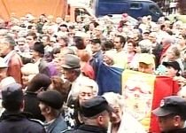 Ciocniri între pensionari şi jandarmi la Cotroceni şi în mai multe judeţe (VIDEO)
