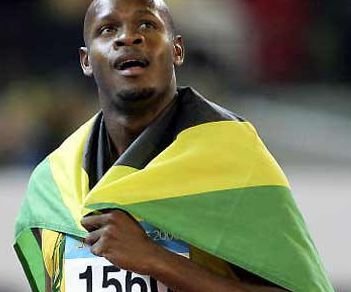 Asafa Powell: Pot să dobor recordul lui Usain Bolt pe distanţa de 100 de metri