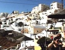 Insula Santorini, cea mai frumoasă din Grecia, îşi aşteaptă turiştii în ciuda crizei (VIDEO)