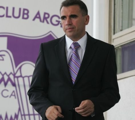 Penescu se retrage de la FC Argeş. Echipa va fi cedată Primăriei Piteşti