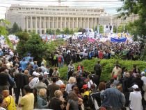 Presa internaţională despre mitingul din Bucureşti: "Unul din cele mai mari de la căderea comunismului" 