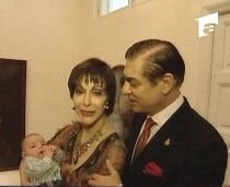 Traian Băsescu l-a botezat pe Carol Ferdinand, fiul Prinţului Paul şi al Prinţesei Lia
