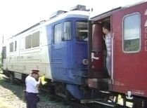 Vâlcea. Trafic feroviar blocat pe Valea Oltului din cauza unui TIR în urma unui accident