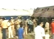 Atentat în India: 65 de morţi şi 150 de răniţi, după o explozie la un tren de persoane (VIDEO)