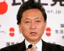 Premierul Japoniei şi-a prezentat demisia pentru neîndeplinirea promisiunilor electorale