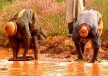 Nigeria. Peste 160 de morţi, în urma intoxicării cu plumb folosit în extracţia minieră