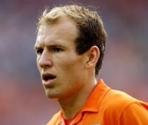 Robben, accidentat la coapsă, este păstrat în lotul Olandei pentru CM