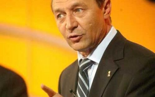 Băsescu, judecătorilor CC: În curând veţi avea de luat decizii importante pentru ieşirea din criză