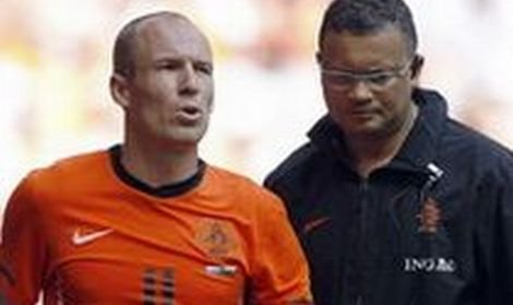 Robben s-a refăcut după accidentare şi este apt pentru meciul Olanda - Danemarca