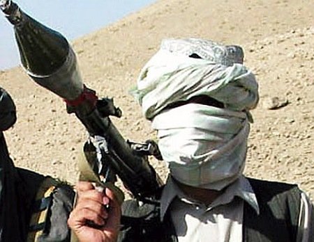 Studiu: Spionajul pakistanez a finanţat şi antrenat talibanii