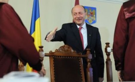 Băsescu, noilor judecători CC: Sunt convins că veţi face ca deasupra voinţei Parlamentului să se aşeze Constituţia (VIDEO) 