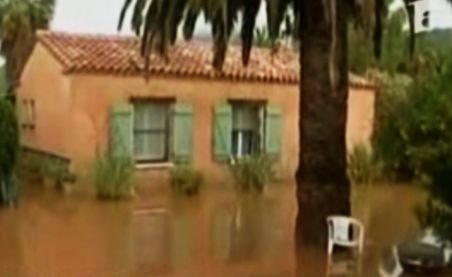 Inundaţiile din sud-estul Franţei au ucis 15 oameni (VIDEO) 