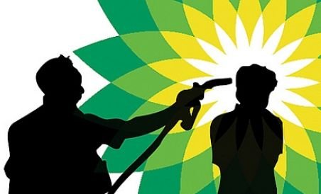 BP creează un cont blocat de 20 miliarde dolari pentru ajutarea celor afectaţi de scurgerea de petrol