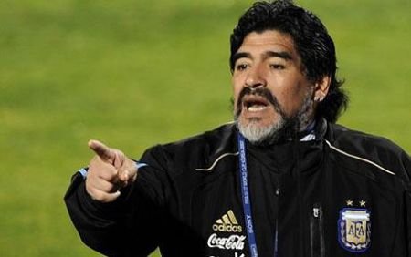 Maradona laudă cele "23 de fiare" din lotul Argentinei. "Pumele", aproape calificate în optimi