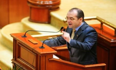 Vot la Cameră: Guvernul Boc va putea emite ordonanţe pe perioada vacanţei parlamentare