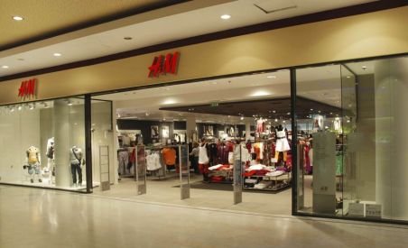 H&M deschide primul magazin din România în primăvara lui 2011