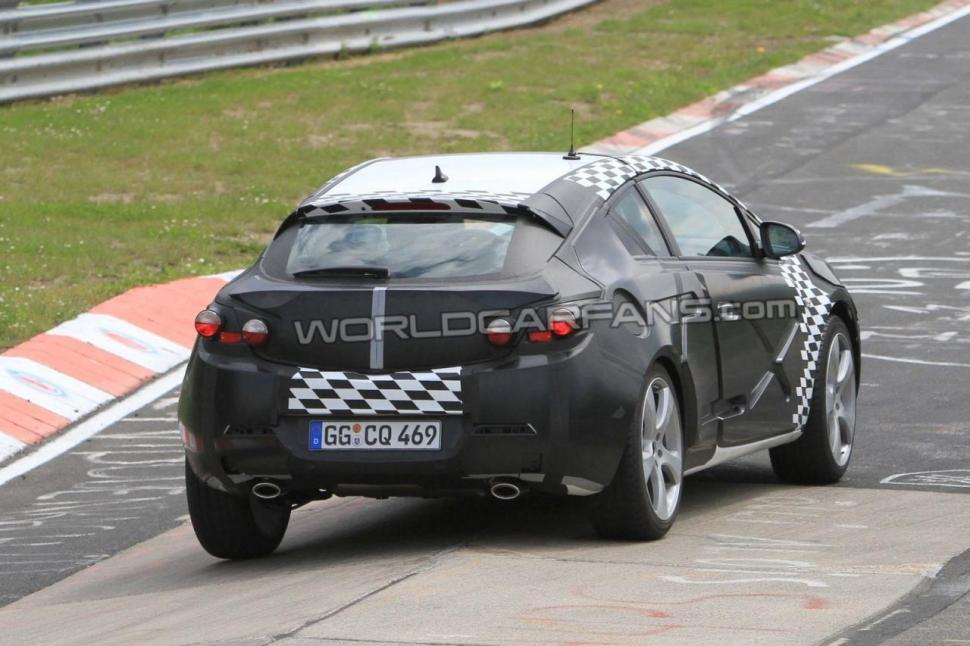 Opel Astra GTC 2011, surprins la teste pe circuitul Nordschleife de la Nürburgring (FOTO) 80038