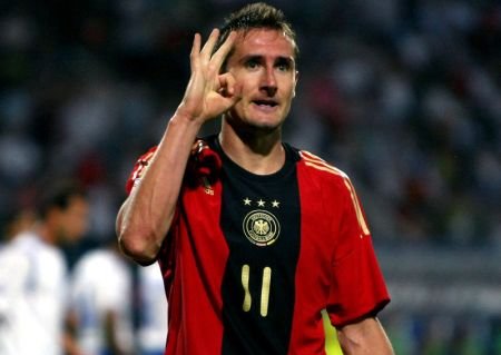 Klose mai are nevoie de patru goluri pentru a deveni golgeterul all-time al Cupei Mondiale