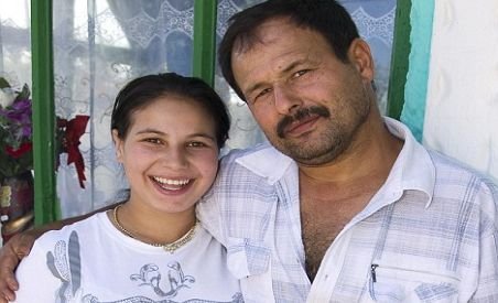 Daily Mail: Reportaj despre românul care şi-a traficat fiica în Marea Britanie