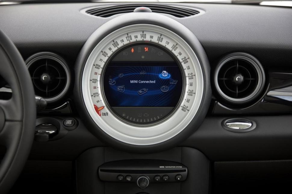 MINI dezvăluie facelift-ul modelelor Cooper, Coper Convertible şi Clubman. Toate versiunile dispun de noi motoare (FOTO) 80073