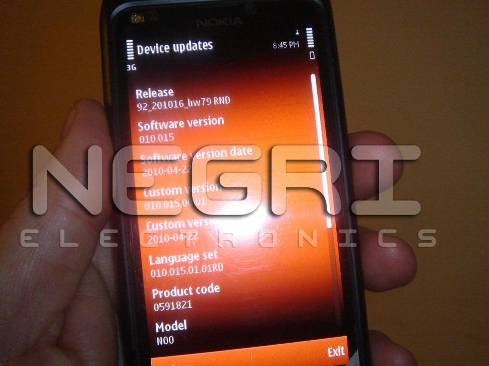 Nokia N9 sau C9, în imagini "scăpate" pe internet (FOTO) 80053